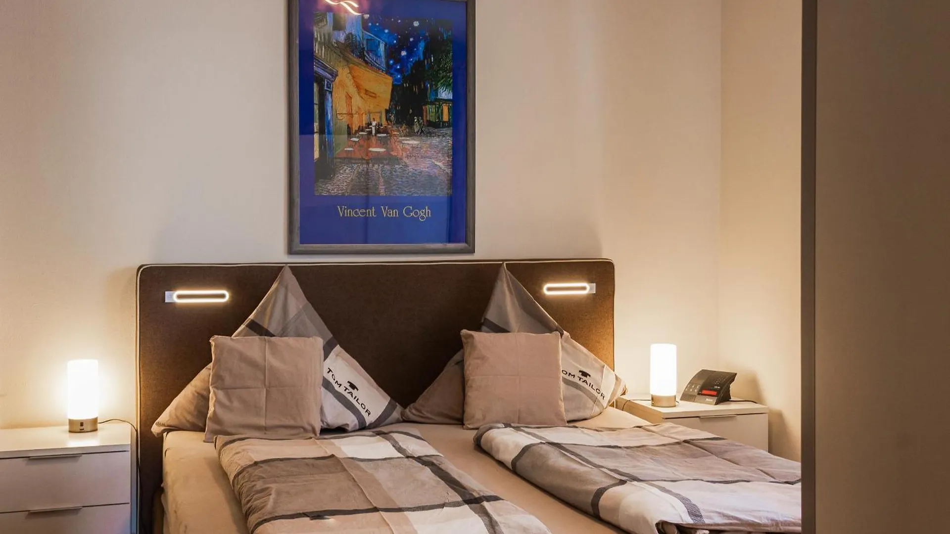 Villa Relax - Ferienwohnungen & Hallenbad & Relaxgarten Bodenmais