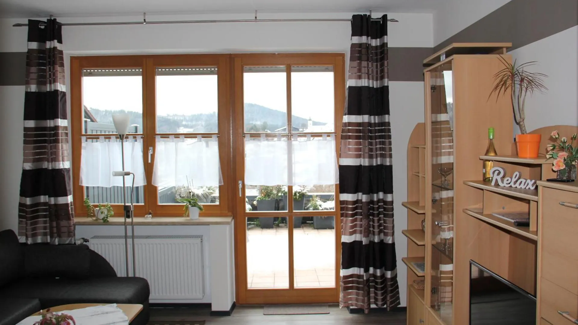 Villa Relax - Ferienwohnungen & Hallenbad & Relaxgarten Bodenmais